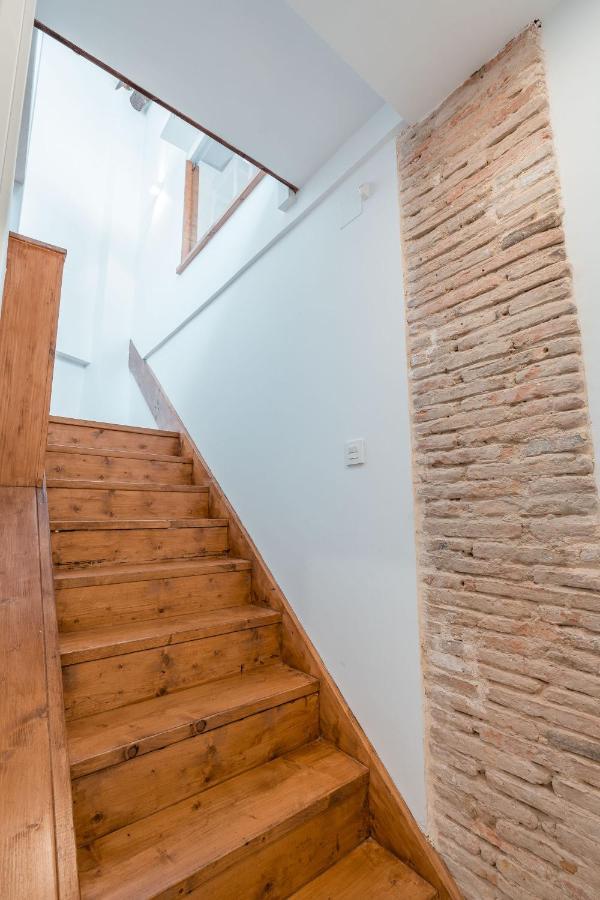 Qh Eme Suites Гранада Экстерьер фото