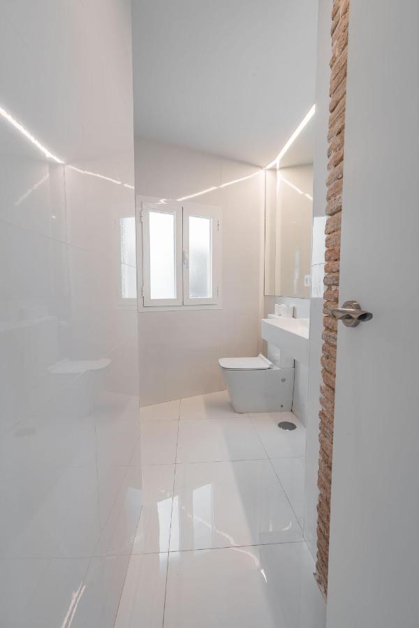 Qh Eme Suites Гранада Экстерьер фото